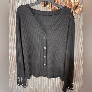 Black V-Neck Button-Up Women's Top w crystal embellishments. New.